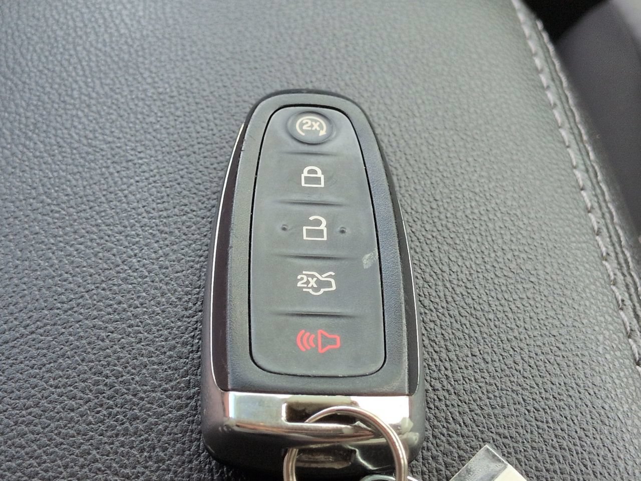Used 2019 Ford Escape SE FWD image 28