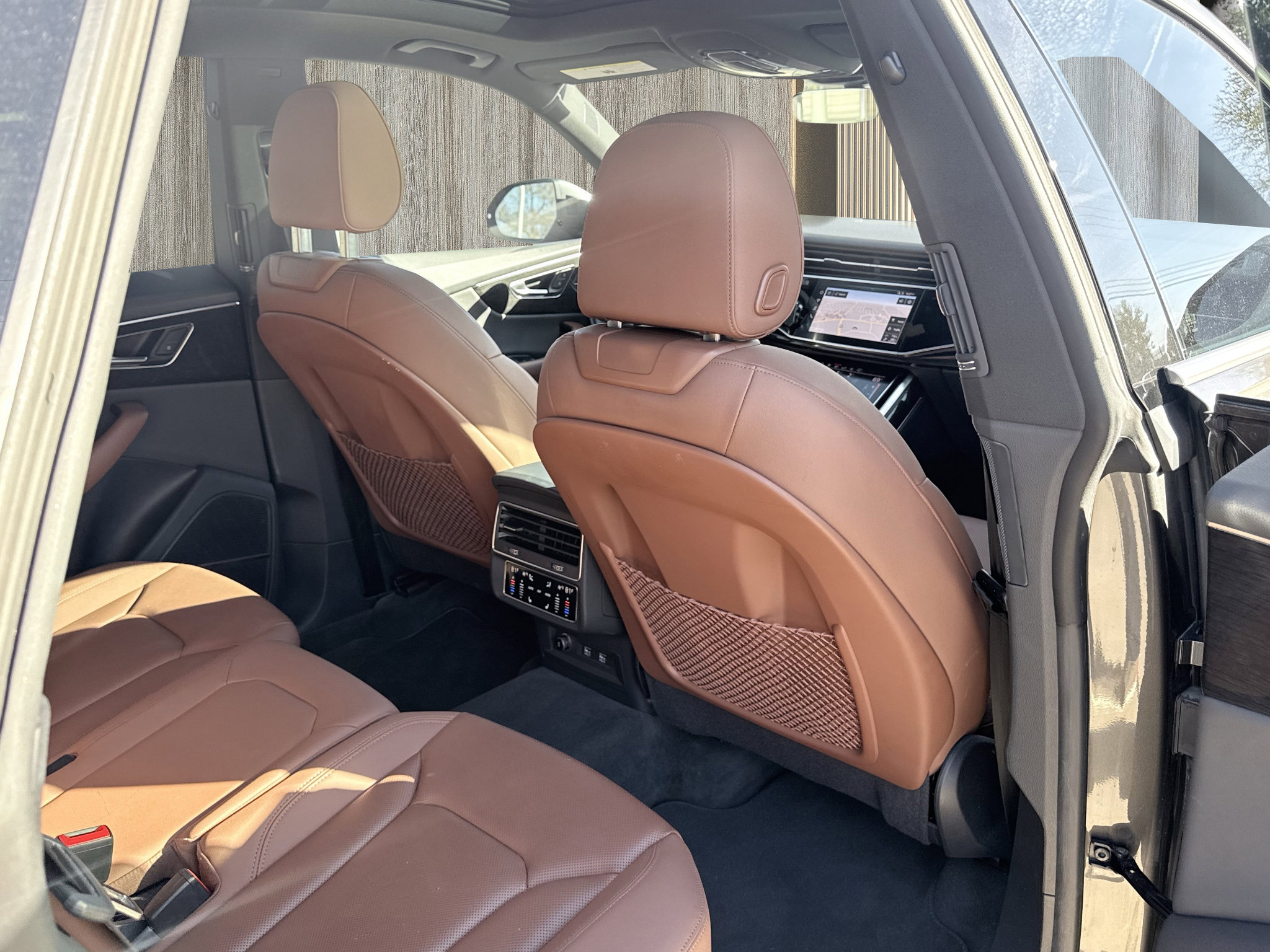 Used 2019 Audi Q8 Premium Plus w/ Premium Plus image 44