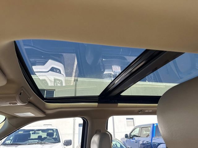 Used 2018 Ford F150 Lariat w/ Equipment Group 502A Luxury image 28