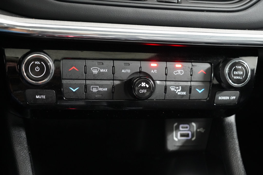 Certified 2022 Jeep Compass High Altitude AWD/4WD image 24