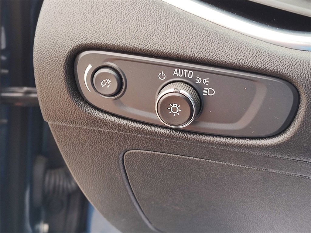 Used 2024 Chevrolet Malibu LT image 24