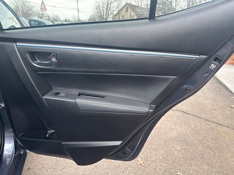 Used 2016 Toyota Corolla S FWD image 19