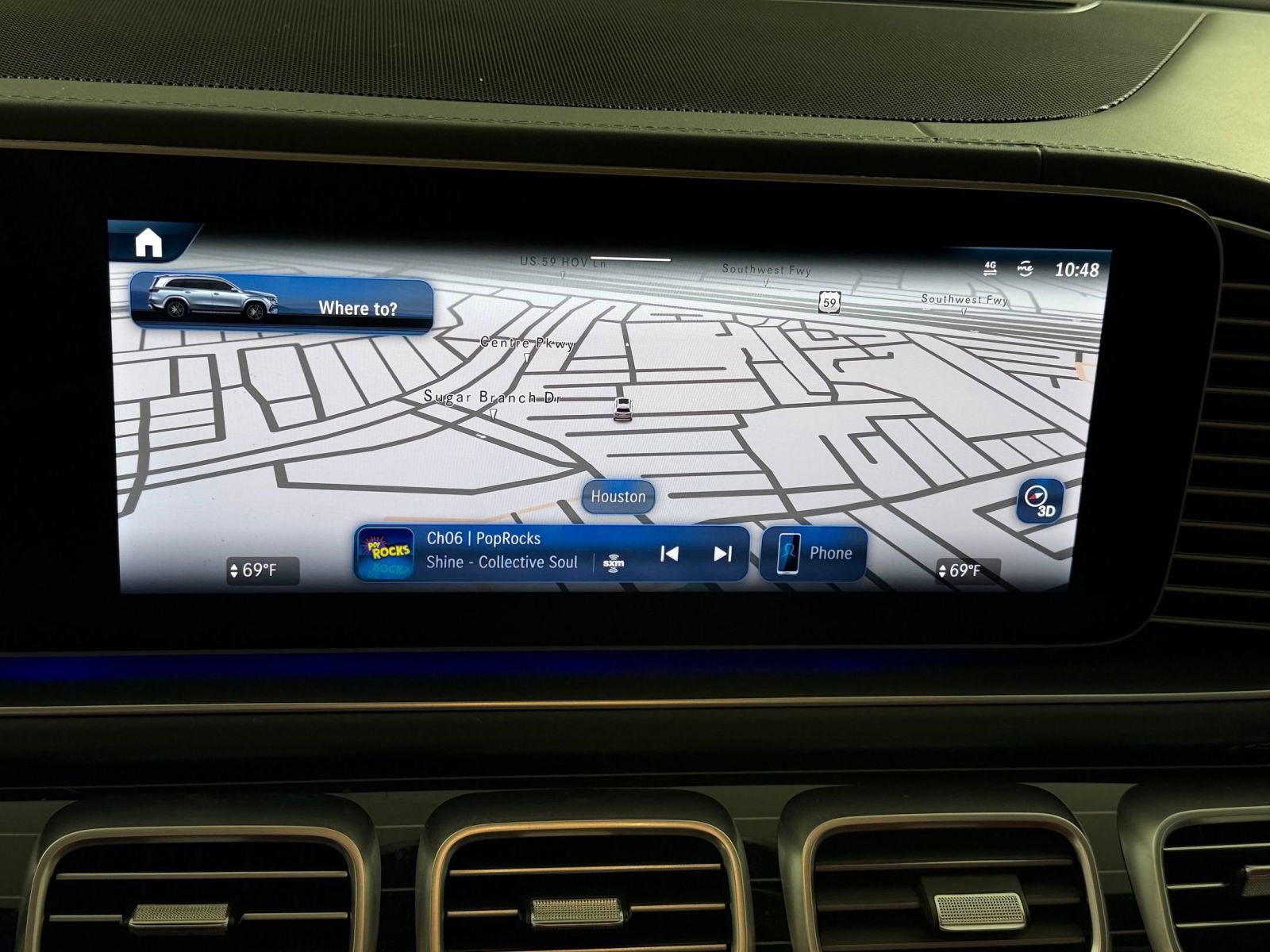 Used 2025 Mercedes-Benz GLS 580 4MATIC image 30