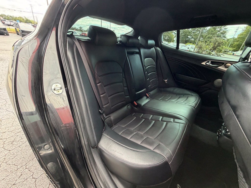 Used 2023 Kia Stinger GT2 image 29