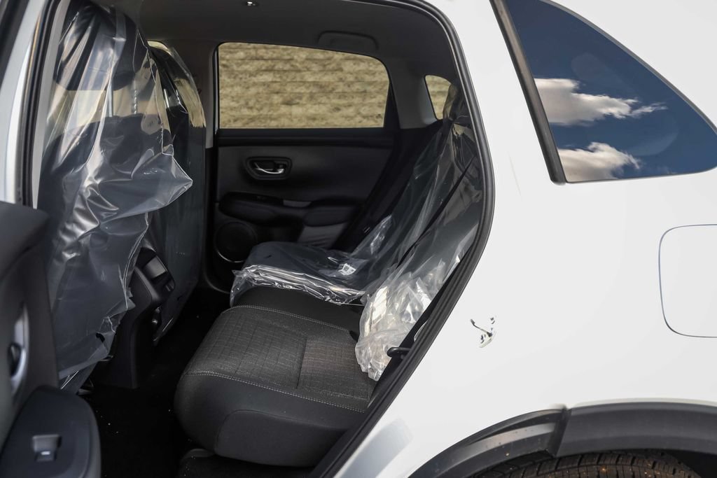 New 2026 Honda HR-V LX image 9