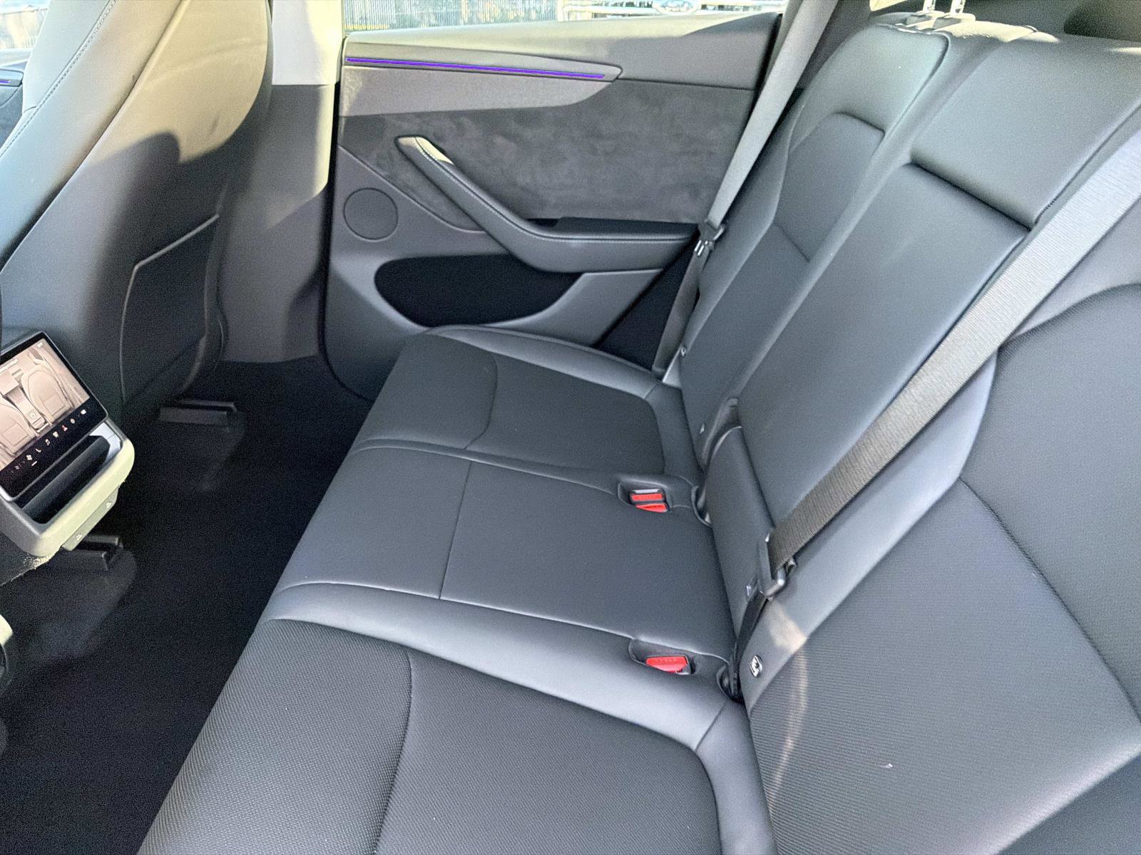 Used 2026 Tesla Model Y Long Range image 12