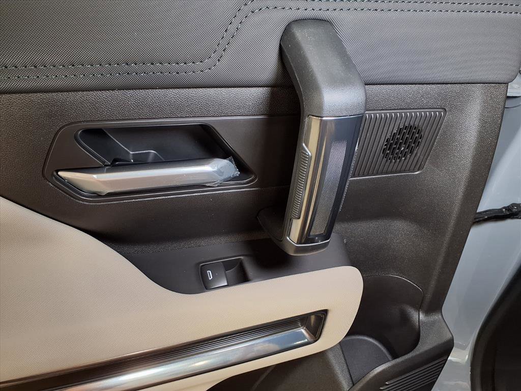 New 2026 GMC Hummer EV SUV image 14