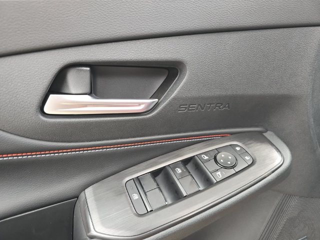 New 2027 Nissan Sentra SR w/ SR Premium Package FWD image 28
