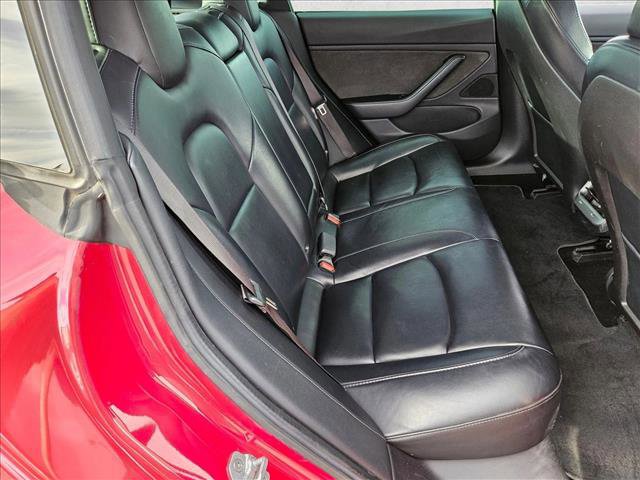 Used 2018 Tesla Model 3 Long Range image 18