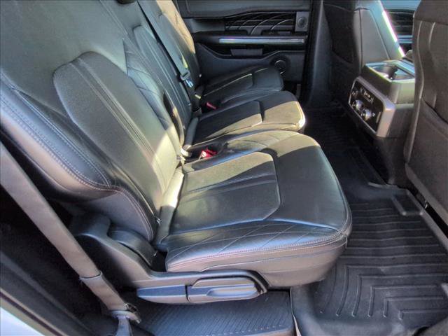 Used 2018 Ford Expedition Max Platinum RWD image 19