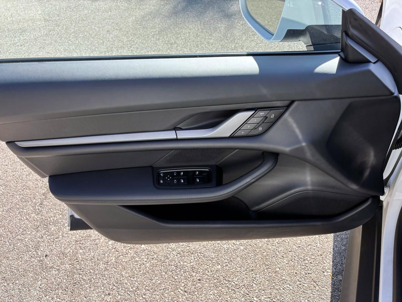 Certified 2025 Porsche Taycan RWD image 22