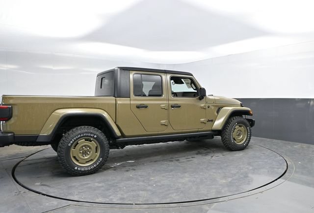 New 2026 Jeep Gladiator Willys AWD/4WD image 2