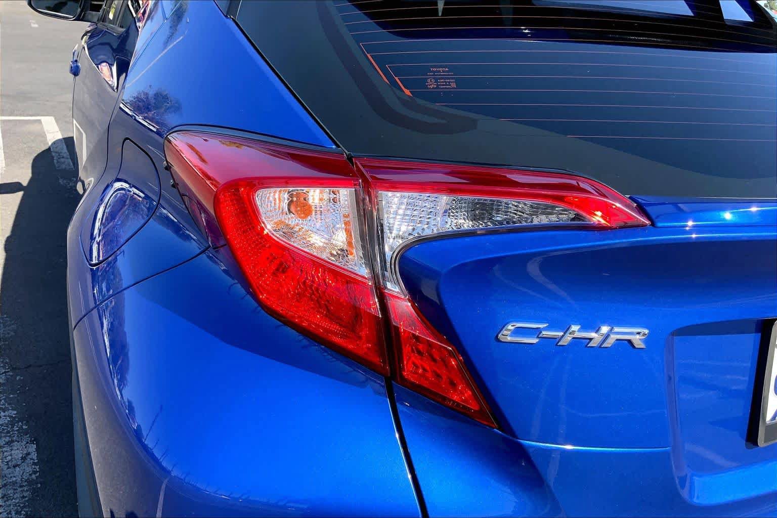 Used 2021 Toyota C-HR XLE FWD image 27