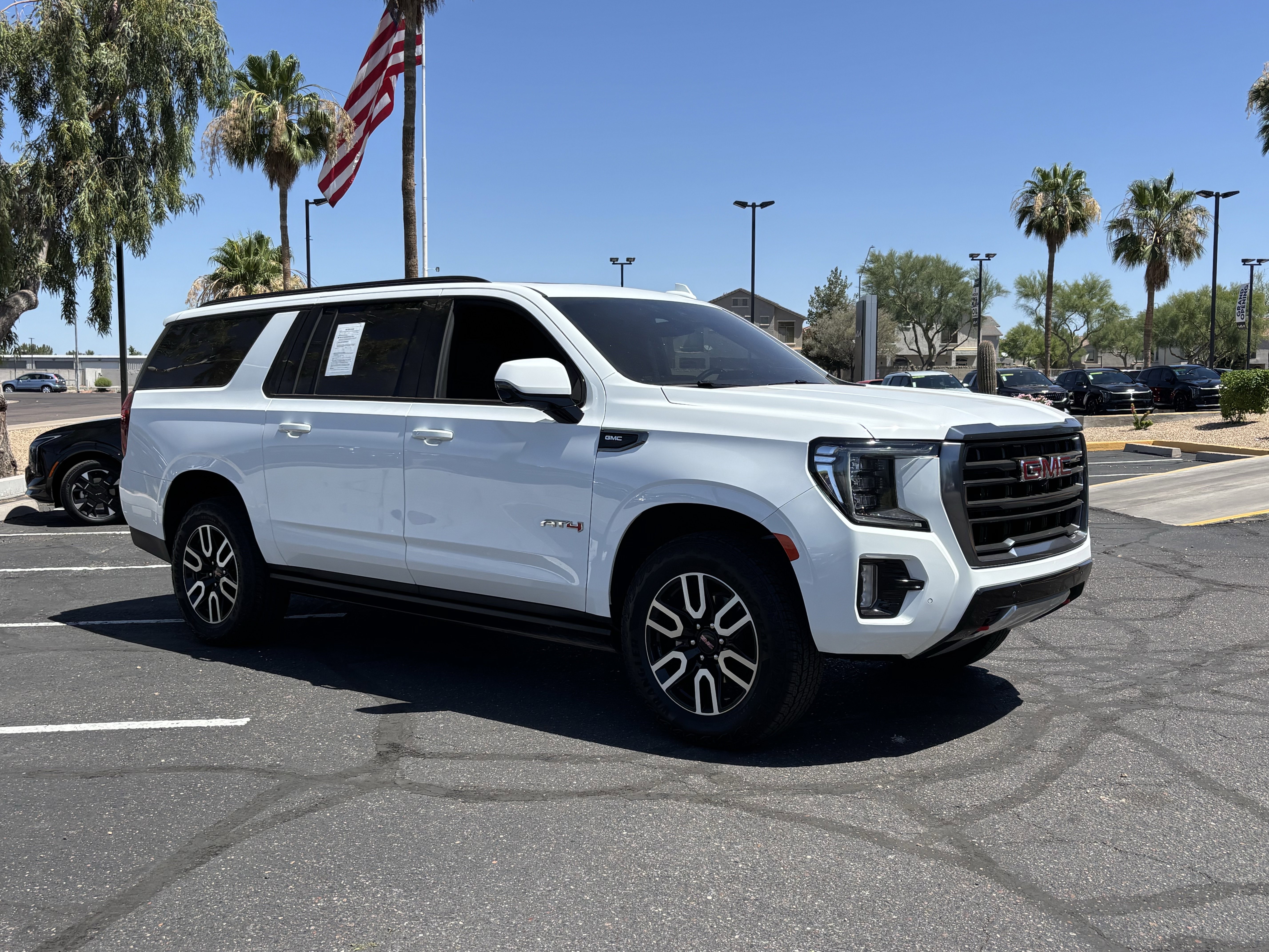Used 2024 GMC Yukon XL AT4 w/ Technology Package AWD/4WD image 33