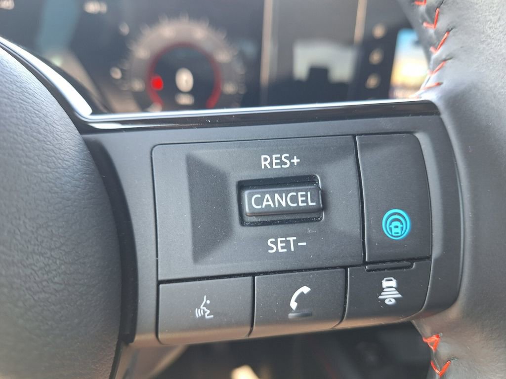 Certified 2025 Nissan Kicks SR w/ Interior Electronics Package image 14