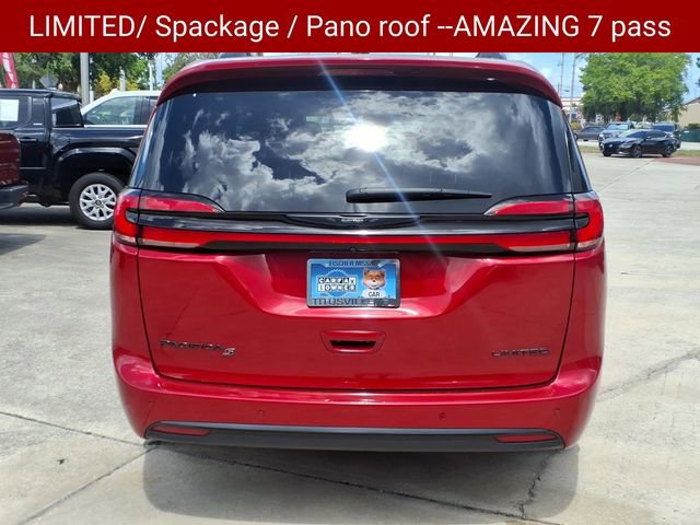 Used 2025 Chrysler Pacifica Limited FWD image 24