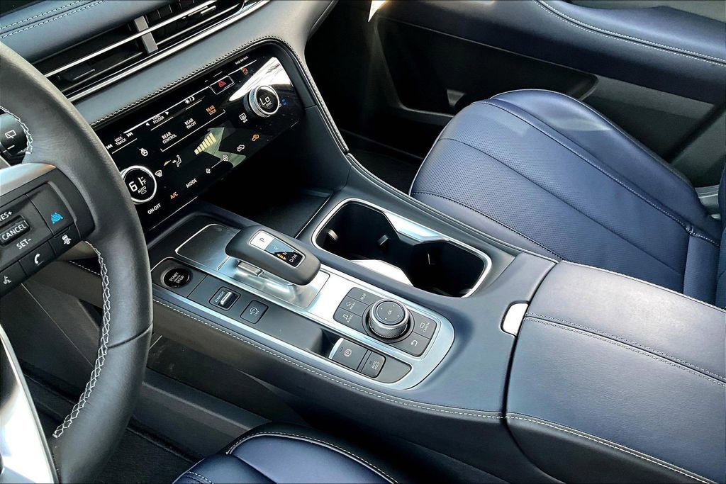 Certified 2026 INFINITI QX60 Sport w/ Dark Cargo Package image 19
