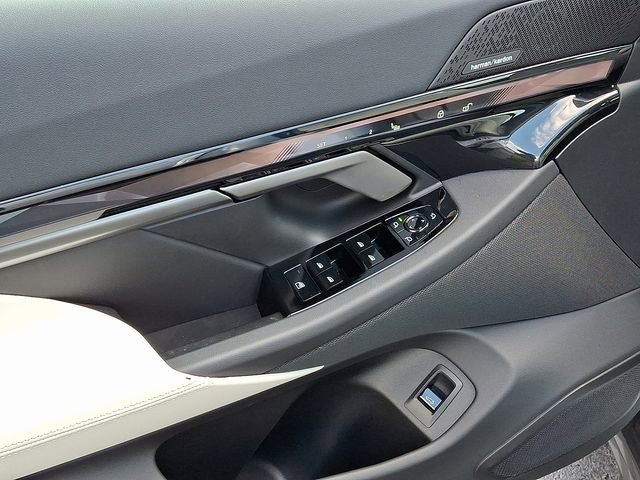 Used 2026 BMW i5 eDrive40 image 12