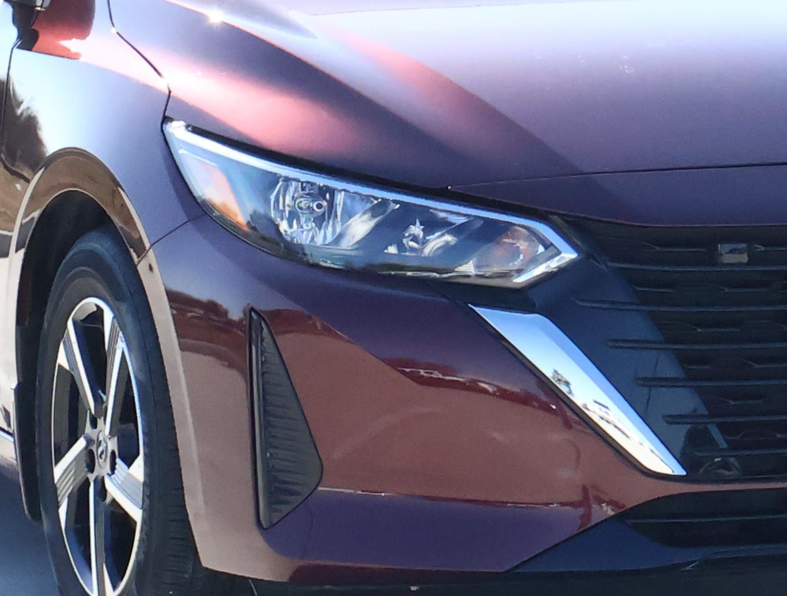 Used 2025 Nissan Sentra SV w/ All-Weather Package image 7