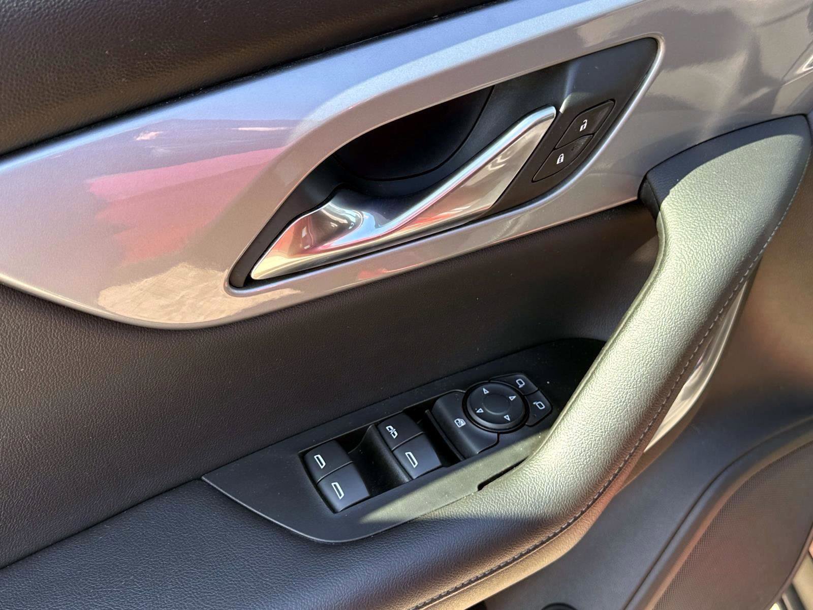 Used 2019 Chevrolet Blazer LT image 14