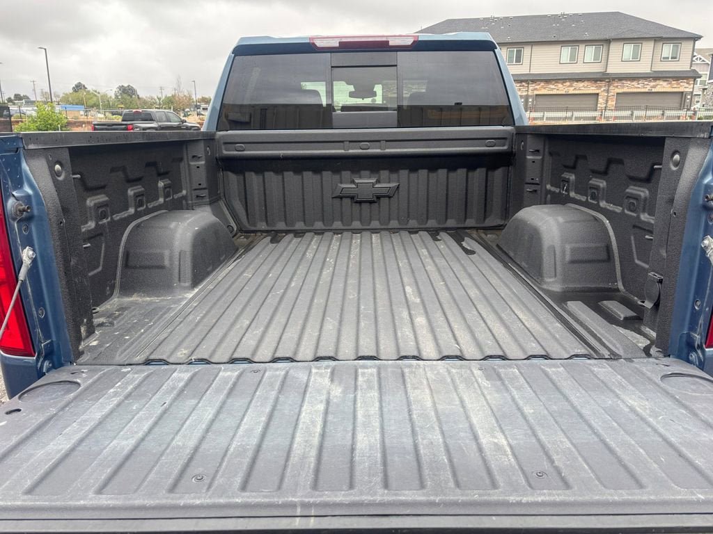 Used 2024 Chevrolet Silverado 1500 RST w/ Convenience Package II AWD/4WD image 17