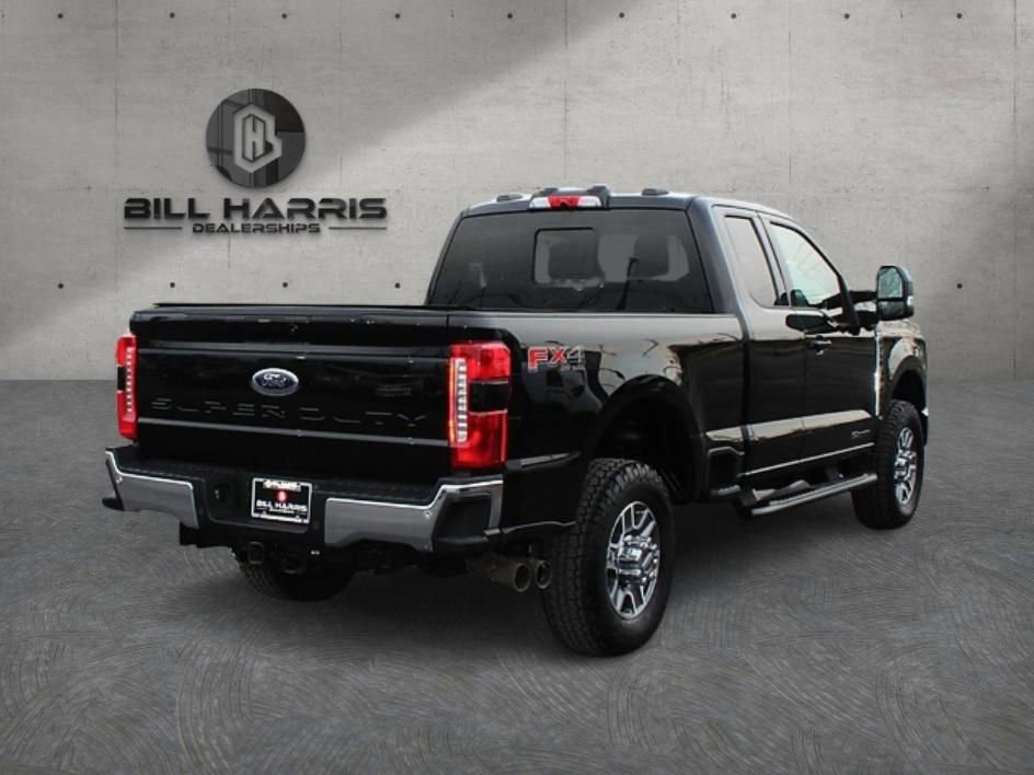 Used 2023 Ford F350 Lariat w/ FX4 Off-Road Package image 8