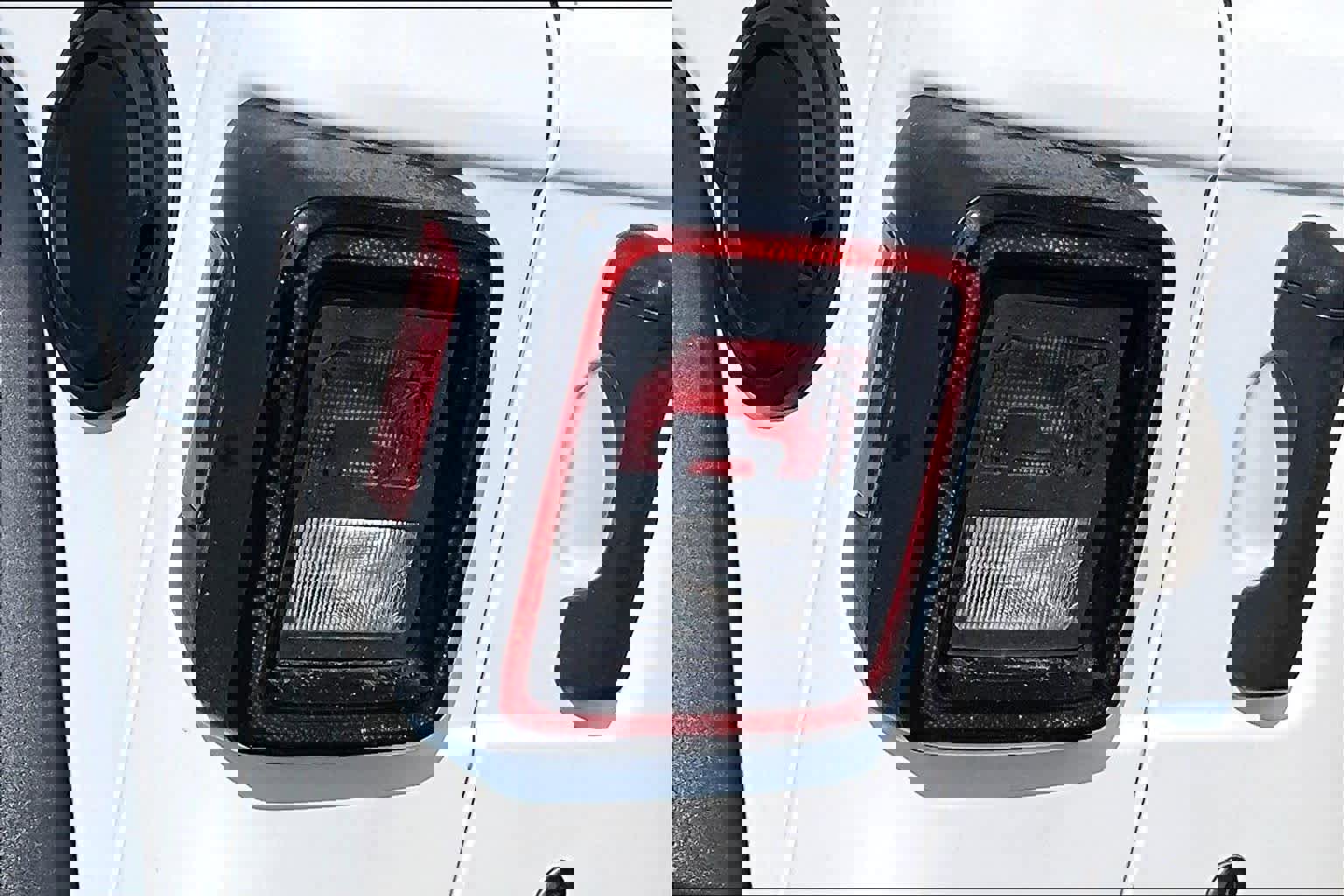 Used 2018 Jeep Wrangler Unlimited Sport S image 27