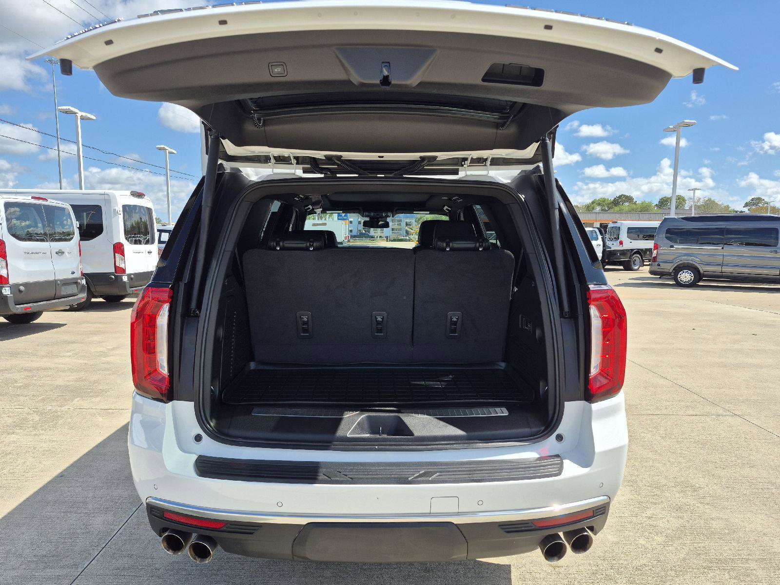 Used 2023 GMC Yukon Denali w/ LPO, Floor Liner Package image 22