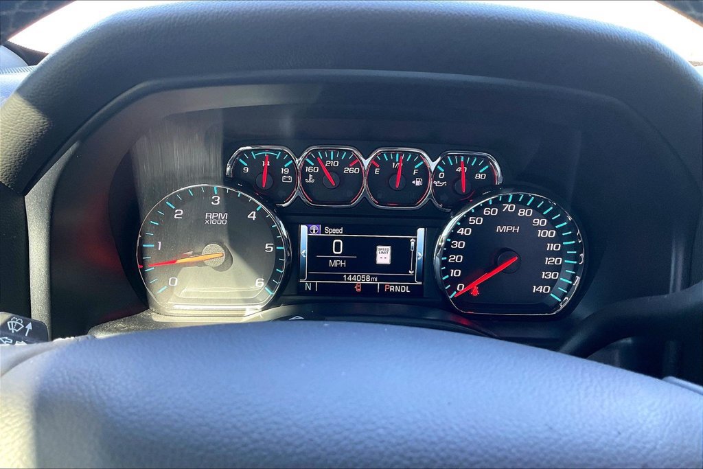 Used 2018 Chevrolet Silverado 1500 LT w/ All Star Edition AWD/4WD image 16