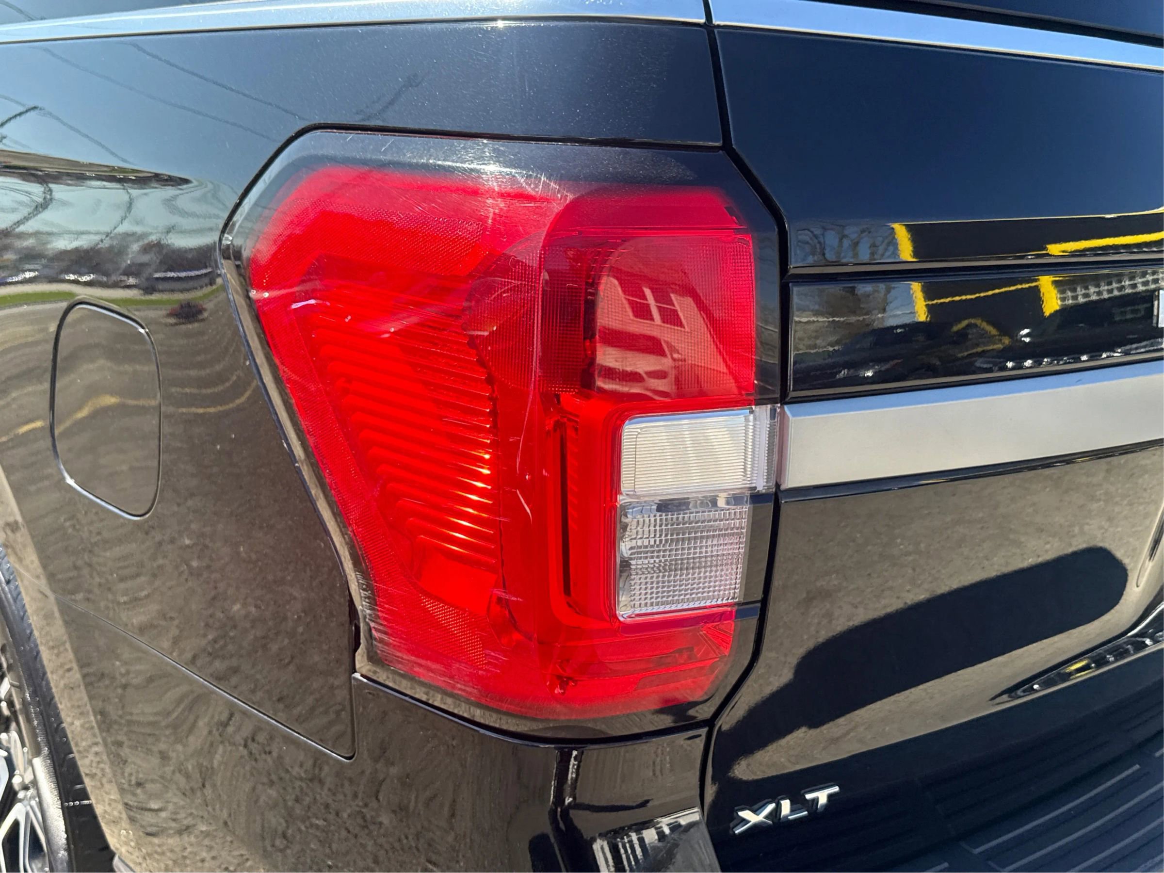 Used 2024 Ford Expedition Max XLT AWD/4WD image 25