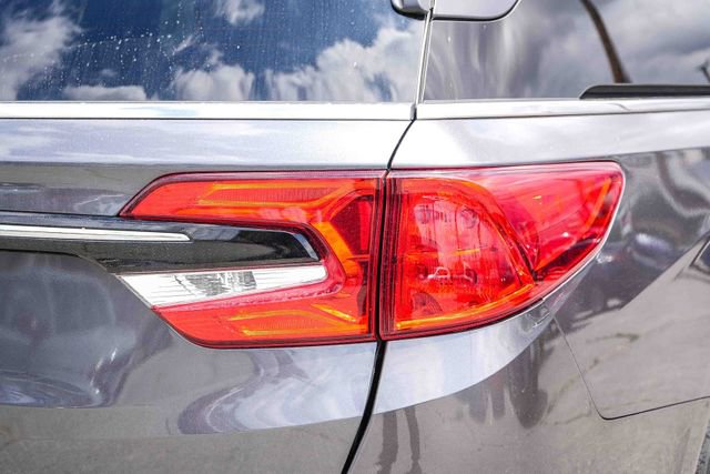 Certified 2024 Honda Odyssey Touring image 13