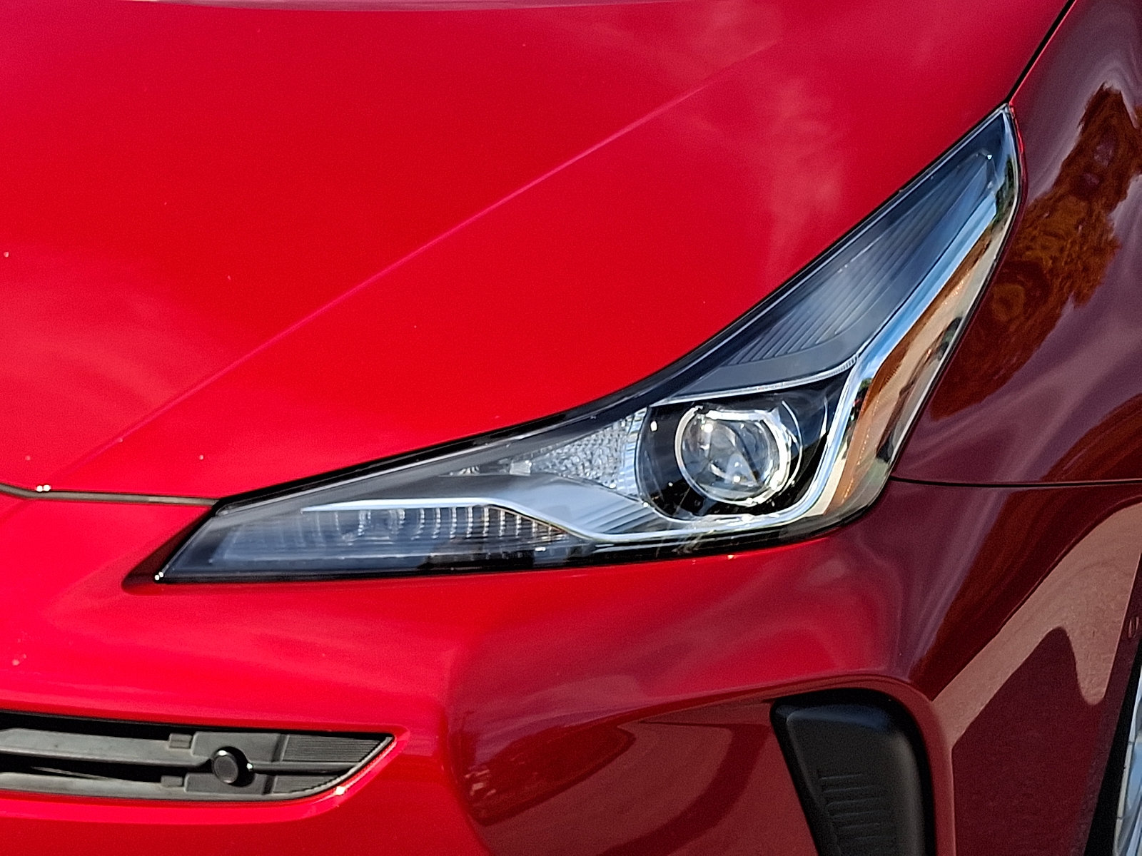 Used 2022 Toyota Prius LE FWD image 9