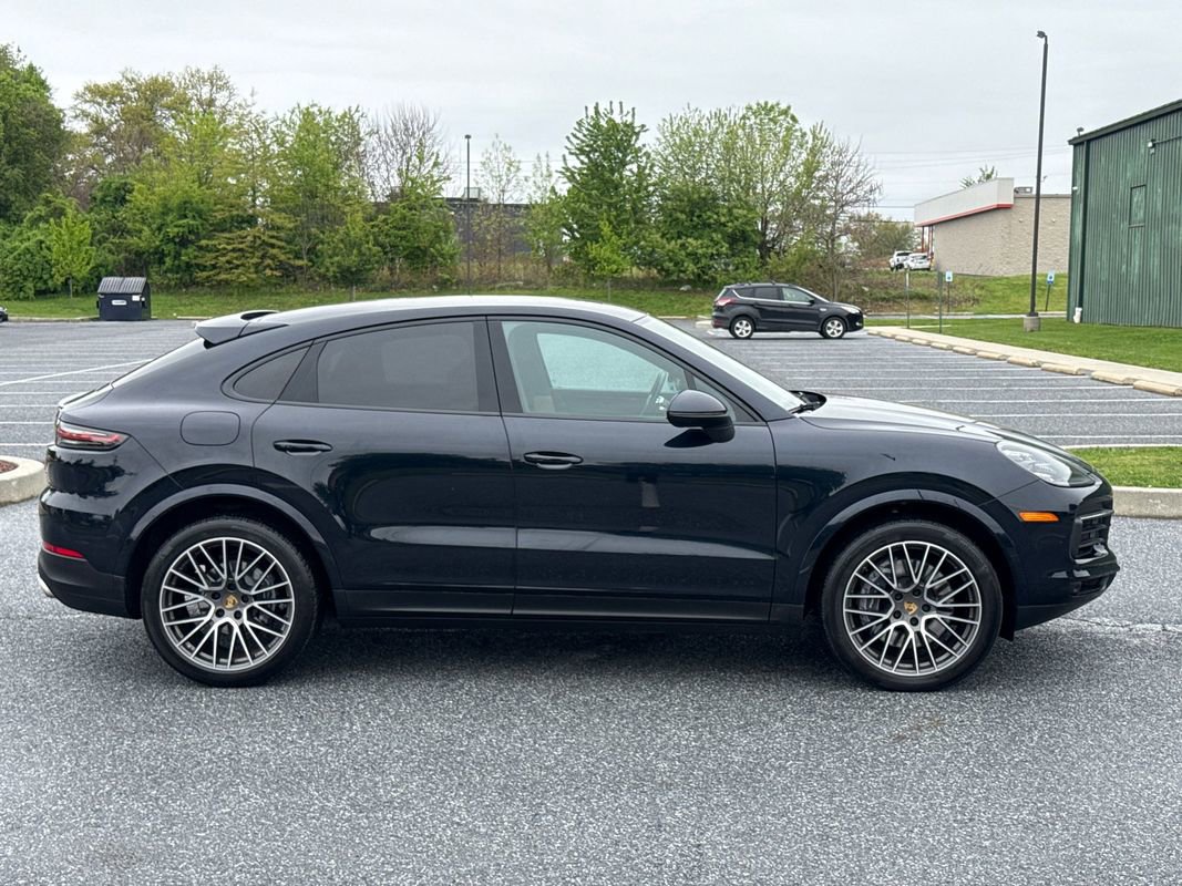 Used 2021 Porsche Cayenne Coupe AWD/4WD image 9