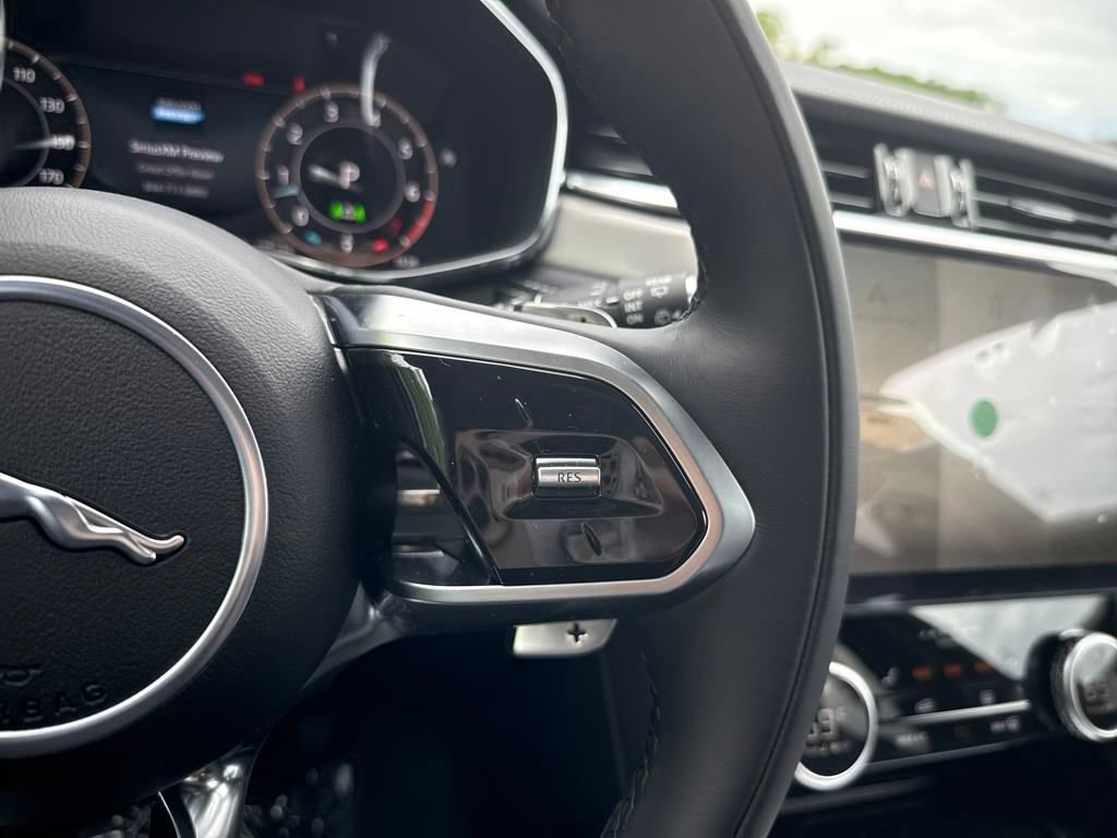 New 2026 Jaguar F-PACE R-Dynamic S image 21