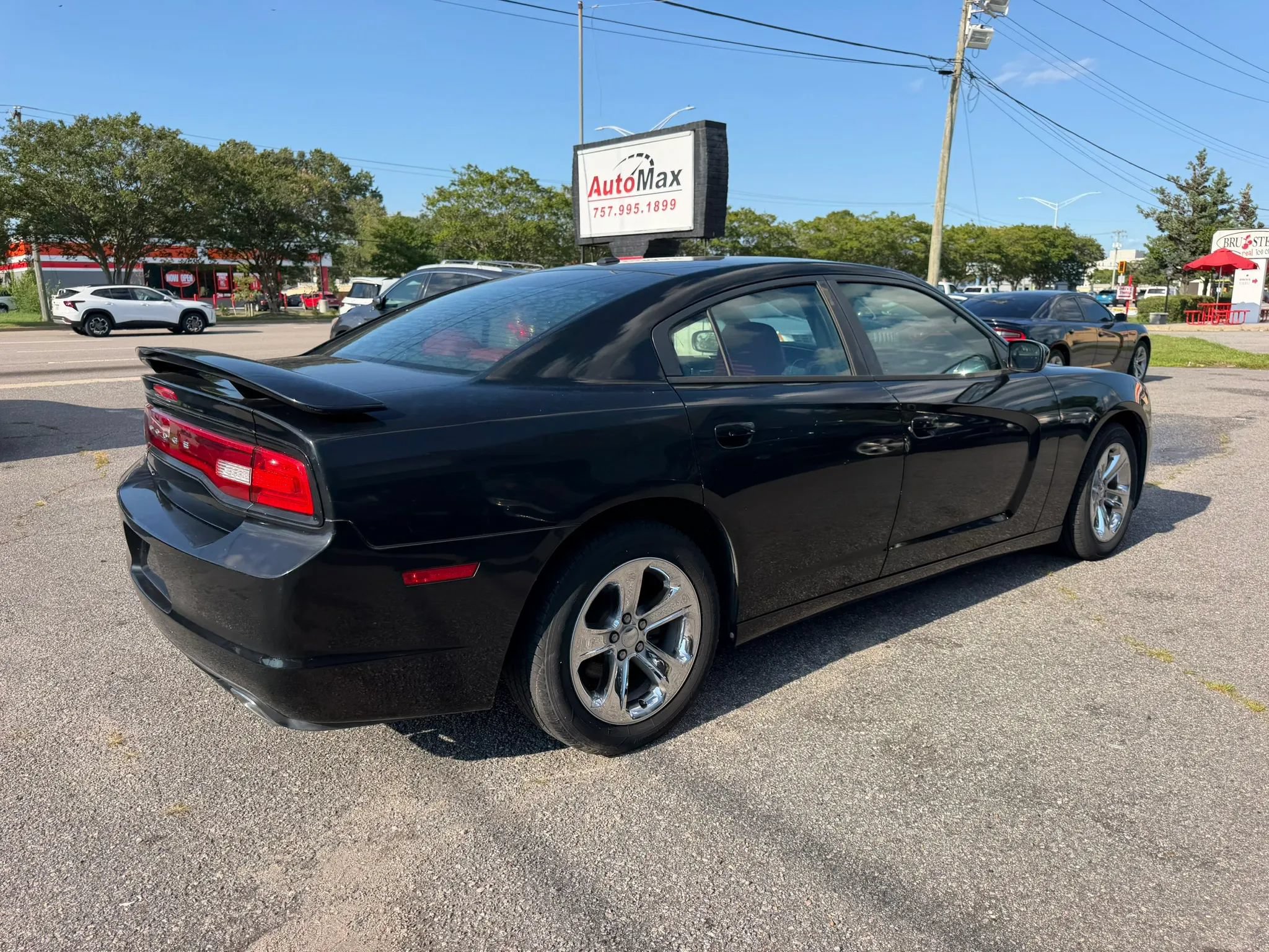 Used 2012 Dodge Charger SXT Plus RWD image 5