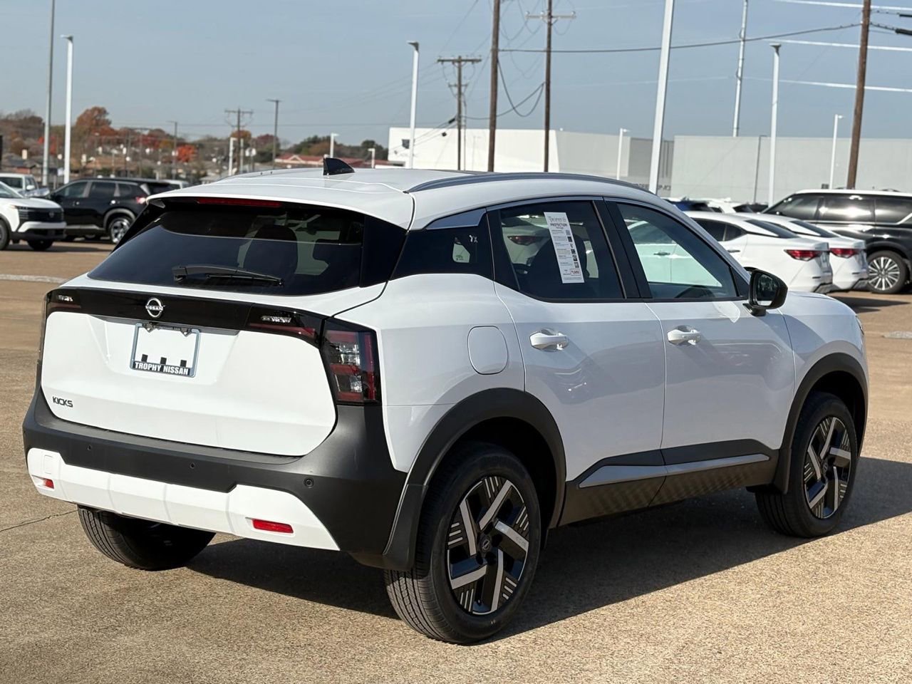 New 2026 Nissan Kicks SV w/ SV Premium Package FWD image 8