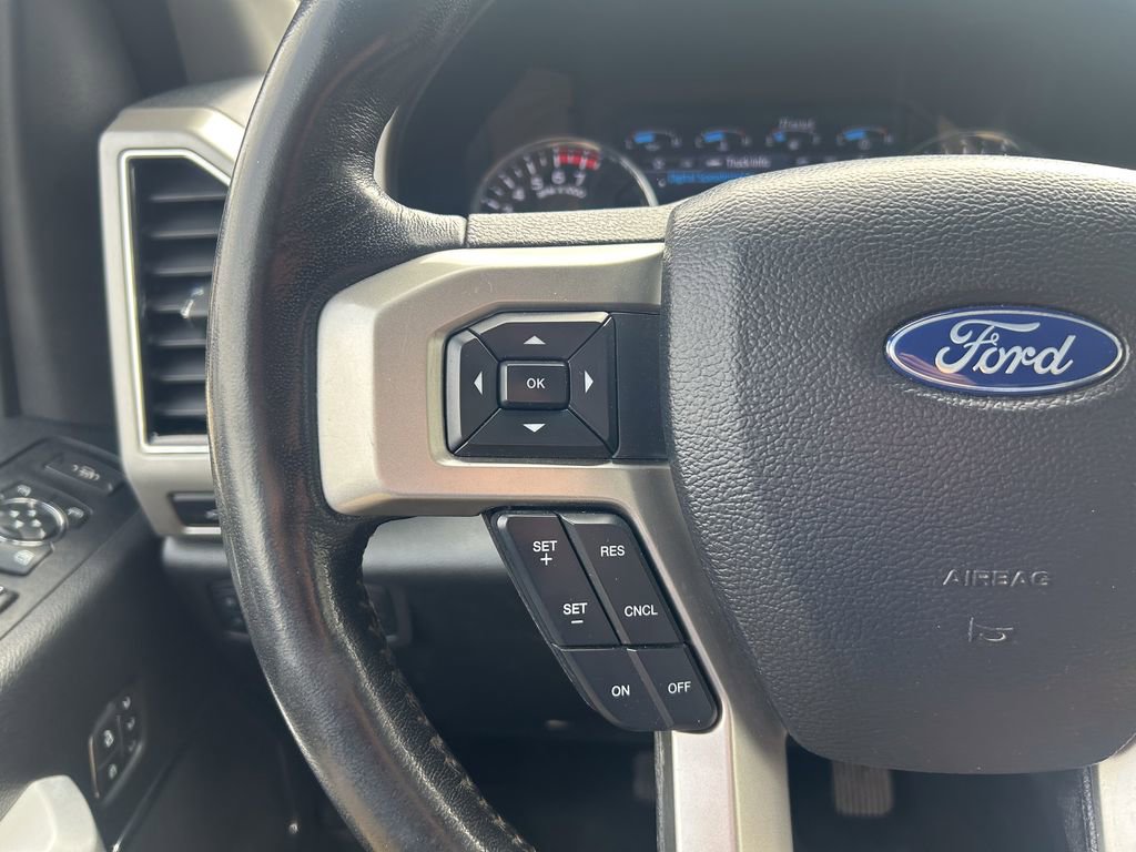 Certified 2021 Ford F250 Lariat w/ Lariat Value Package image 29