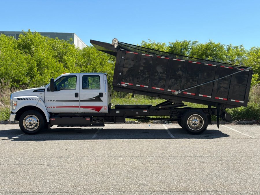 Used 2017 Ford F650 2WD Crew Cab Super Duty image 8