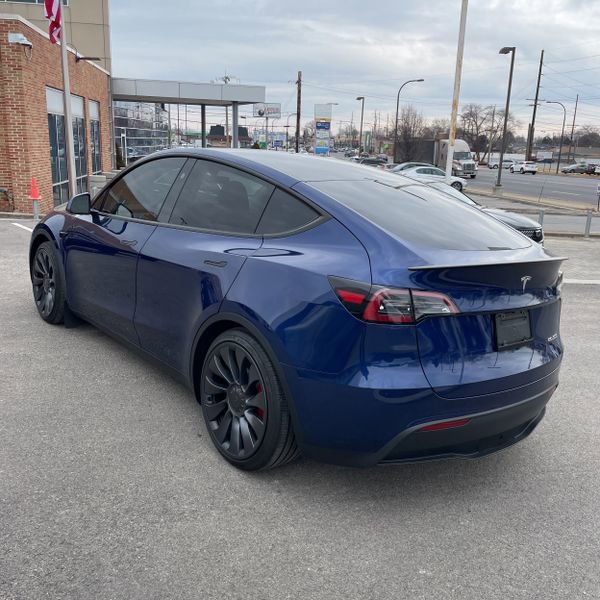Used 2024 Tesla Model Y Performance image 19