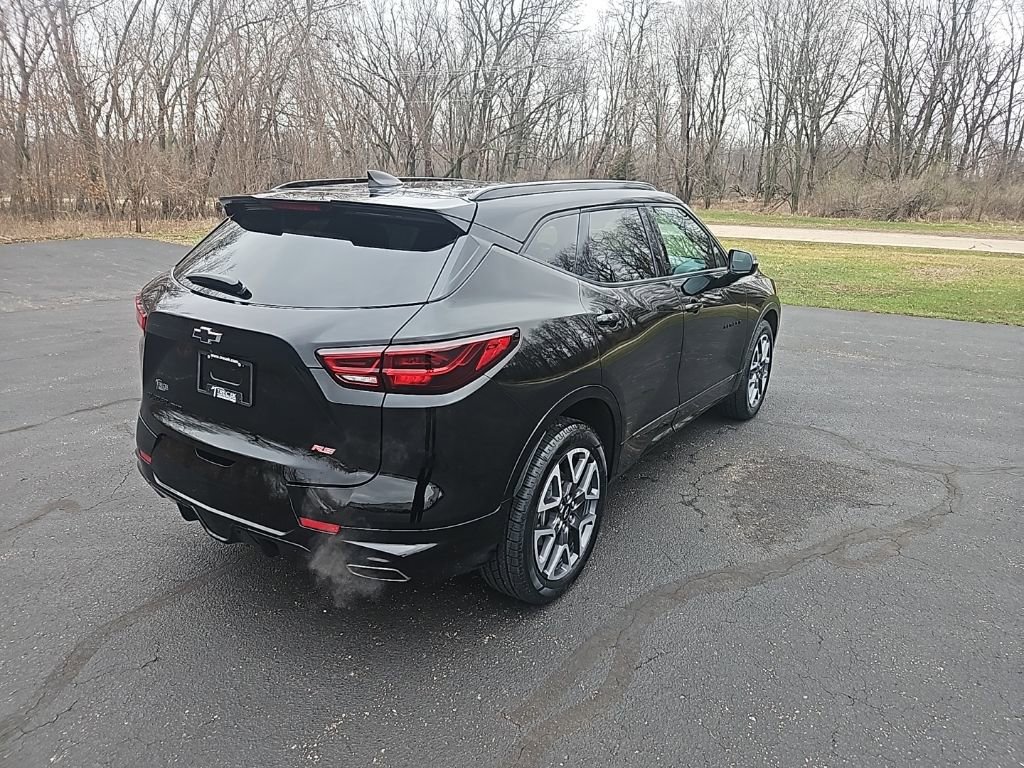 Used 2023 Chevrolet Blazer RS w/ Driver Confidence II Package AWD/4WD image 7