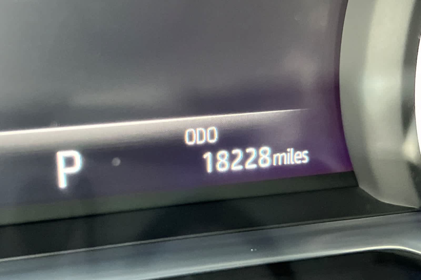 Certified 2023 Toyota Venza XLE AWD/4WD image 29