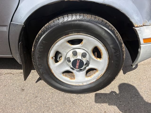 Used 2005 GMC Safari RWD image 19