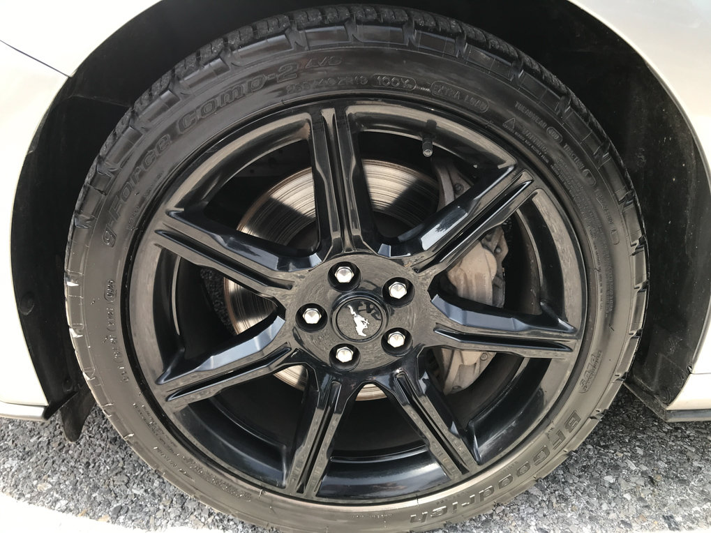 Used 2020 Ford Mustang GT w/ Black Accent Package RWD image 10
