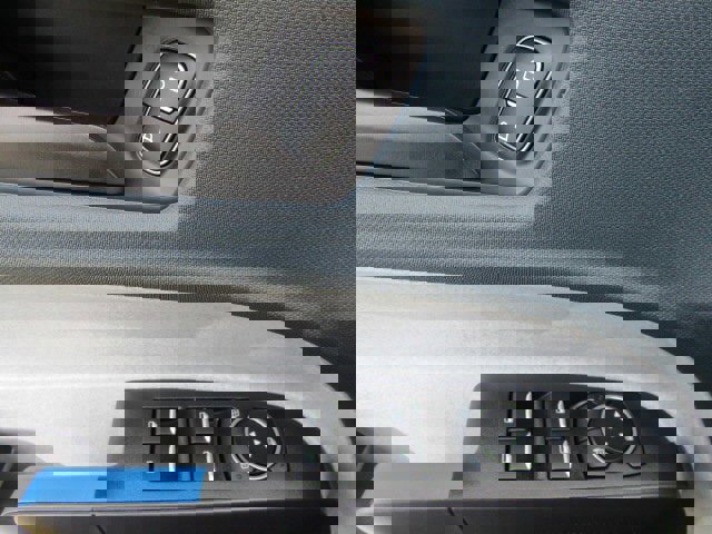 New 2025 Ford Maverick XLT image 13