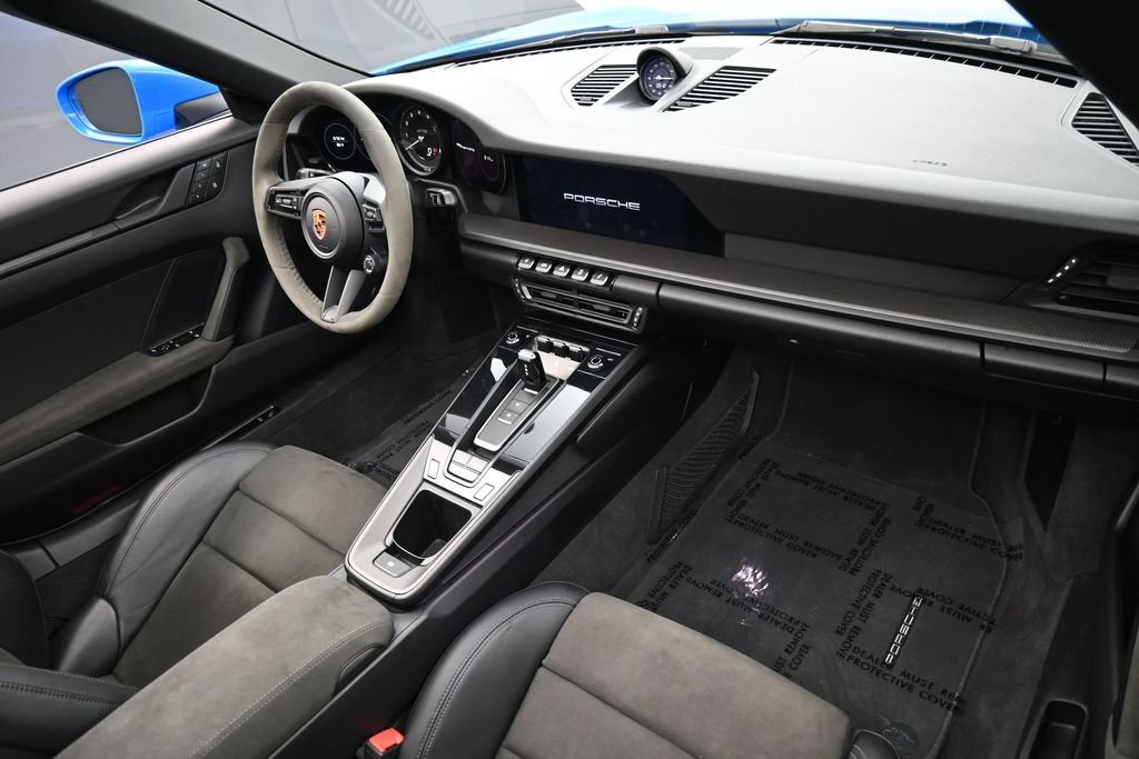 Certified 2022 Porsche 911 Targa 4 GTS AWD/4WD image 31