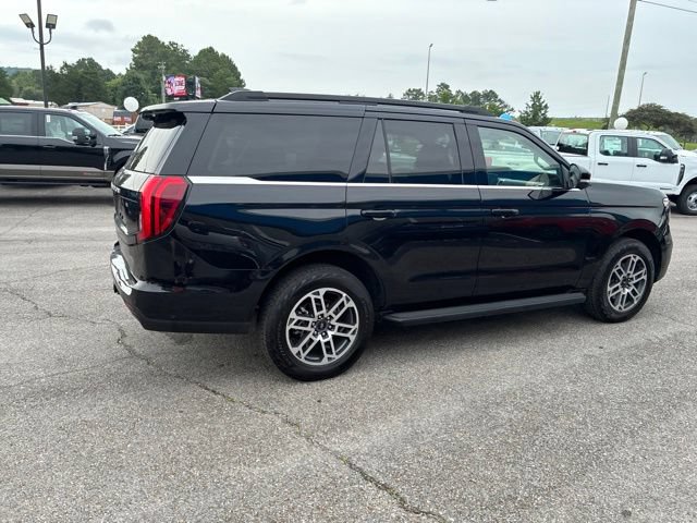 Used 2025 Ford Expedition Active AWD/4WD image 36