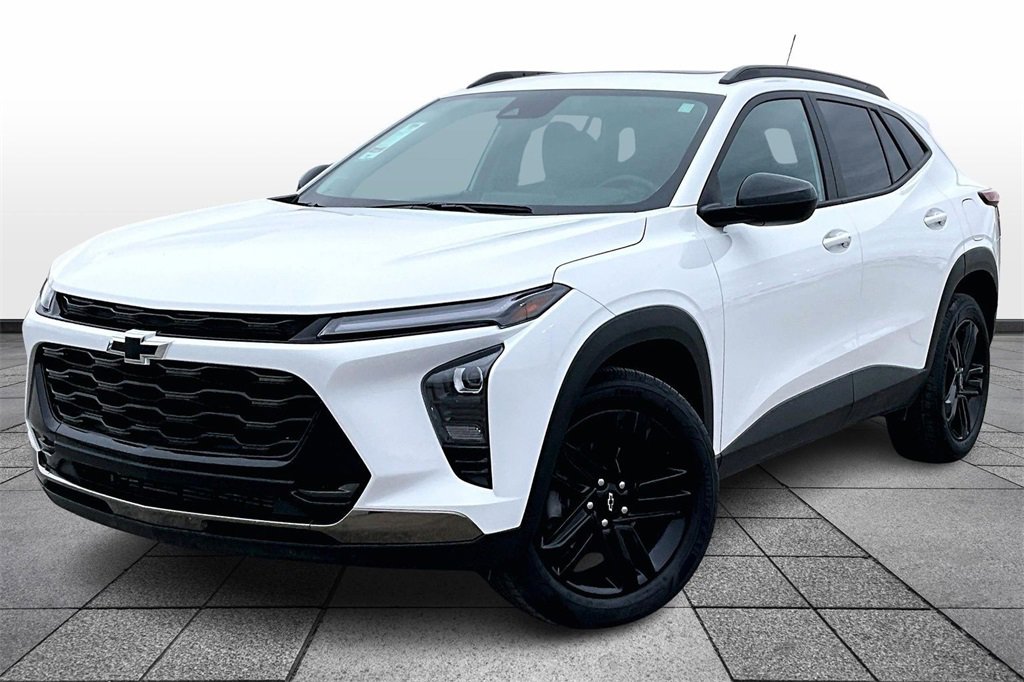 Used 2025 Chevrolet Trax ACTIV w/ Sunroof Package