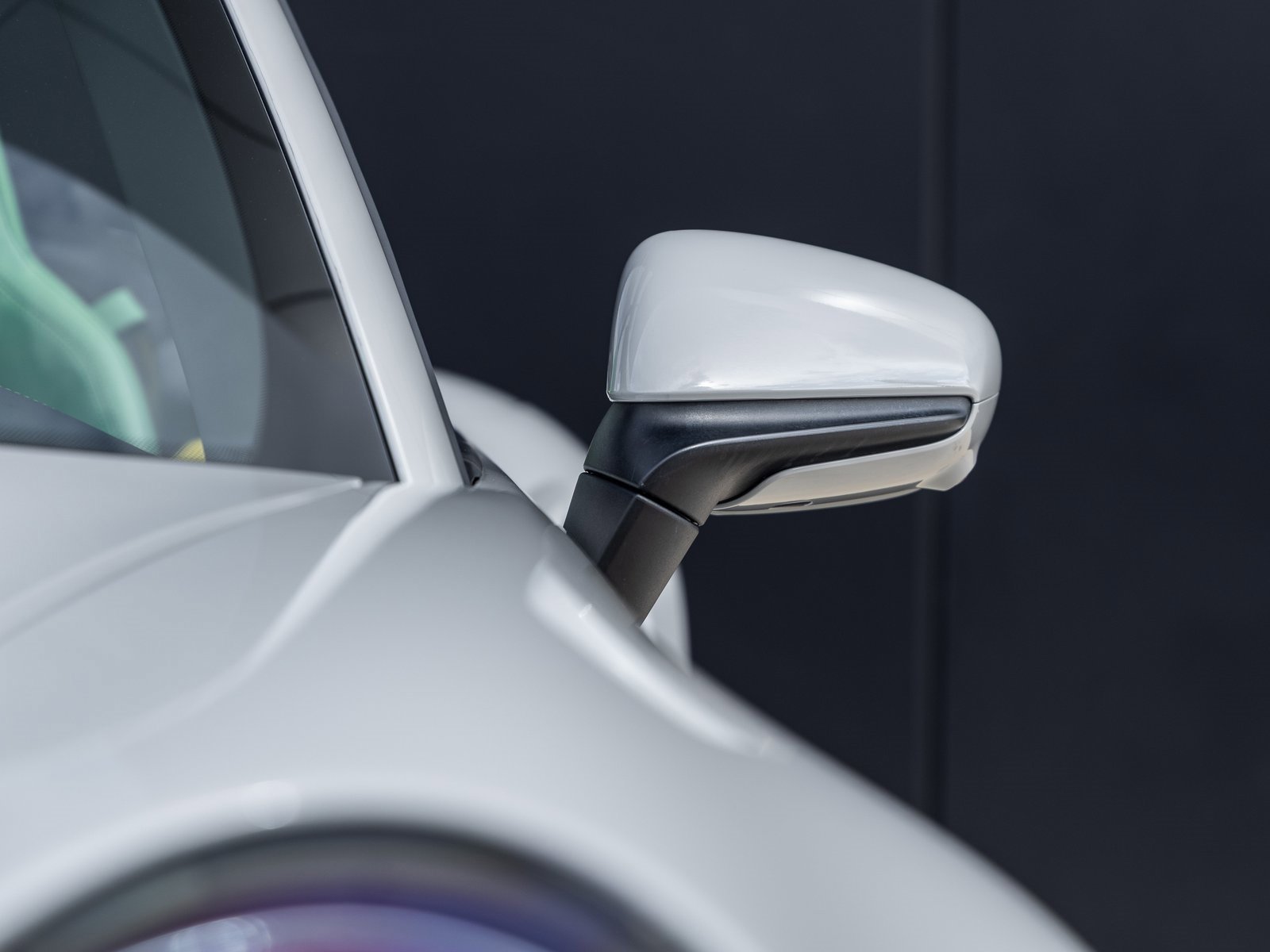 Certified 2022 Porsche 911 Turbo S w/ 911 Turbo Sportdesign Package image 20