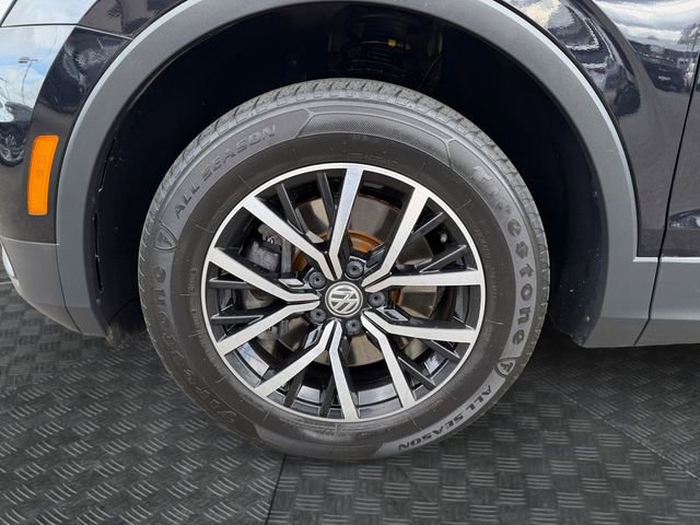 Used 2021 Volkswagen Tiguan SE R-Line image 14