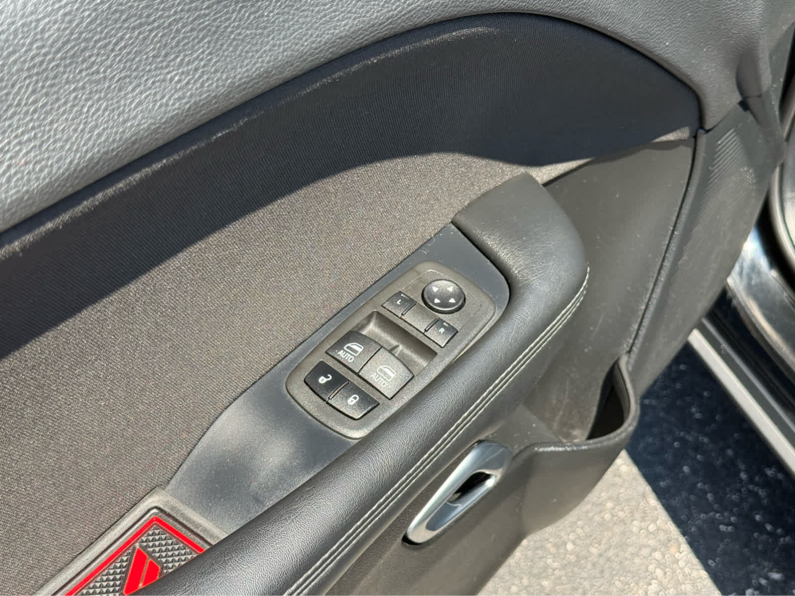 Used 2022 Dodge Challenger SXT RWD image 14